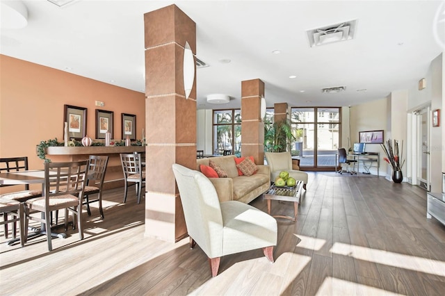 470 3rd St S Unit 405, Saint Petersburg, FL 33701 - view of lobby