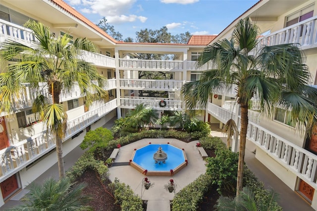 view of swimming pool