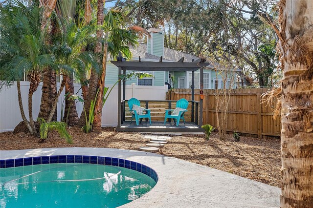 view of swimming pool featuring a patio