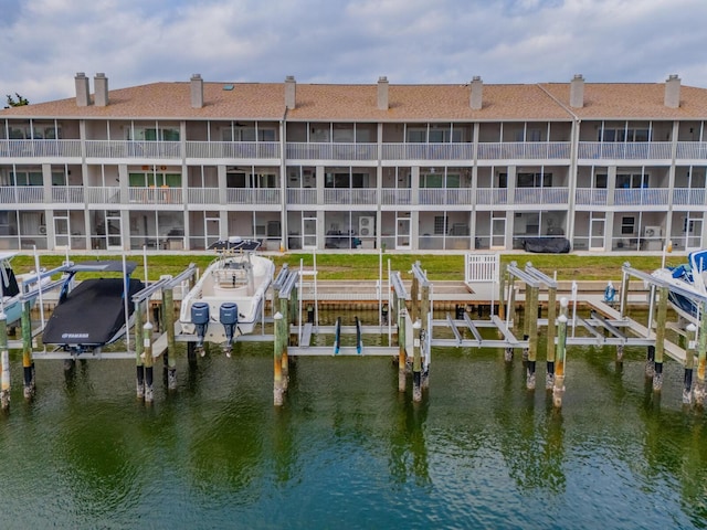 dock area featuring a water view