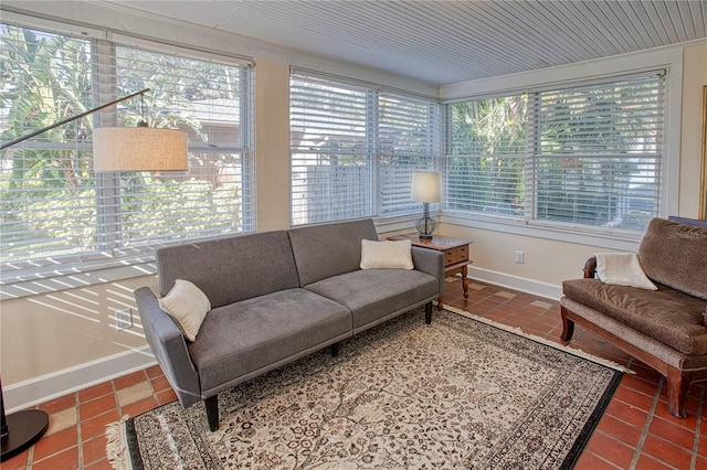165 21st Ave NE, Saint Petersburg, FL 33704 - photo 2