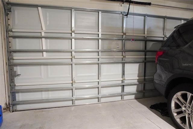 4694 Sigcom Pl, Wildwood, FL 34785 - view of garage