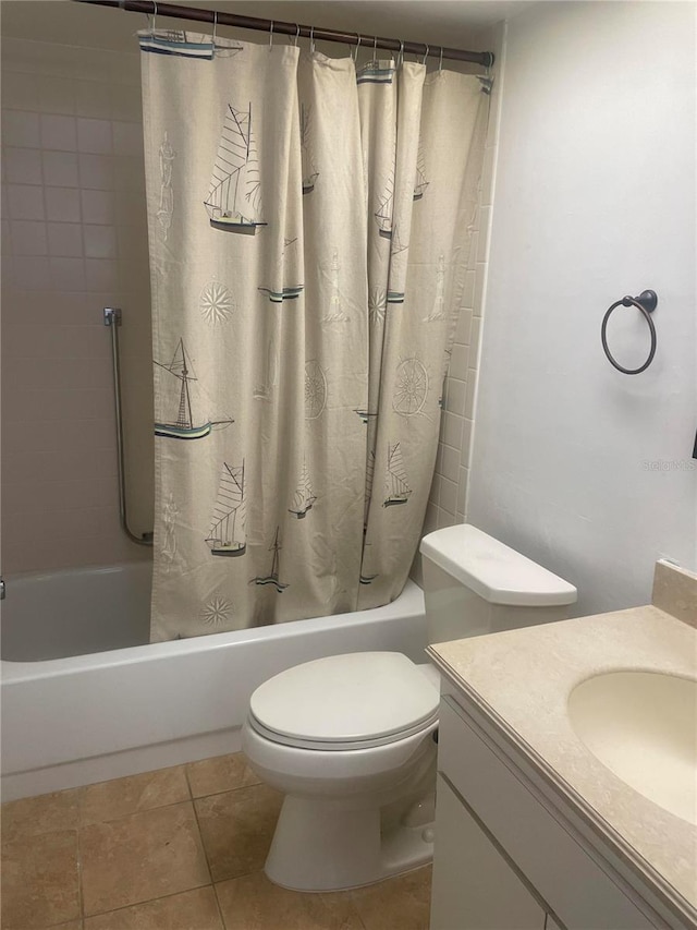 3259 Hilary Cir Unit 1A, Palm Harbor, FL 34684 - full bath featuring vanity, shower / bath combo with shower curtain, and tile patterned flooring