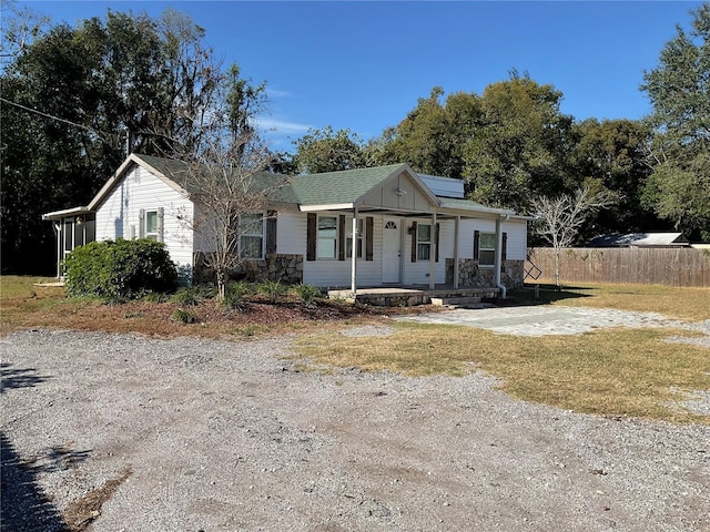 view of front of house with a porch