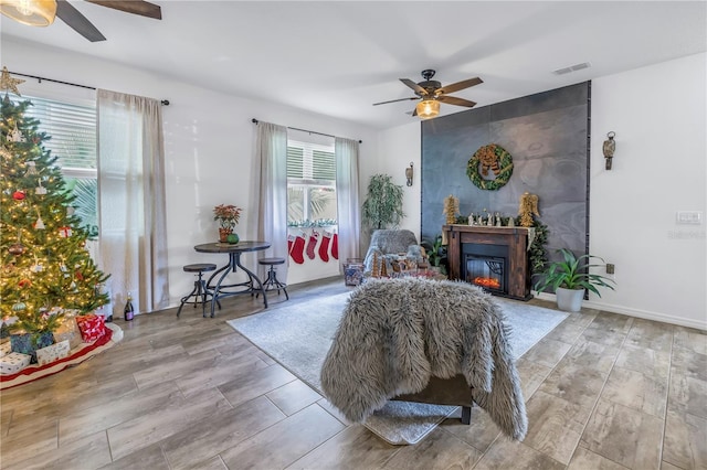 living room featuring ceiling fan