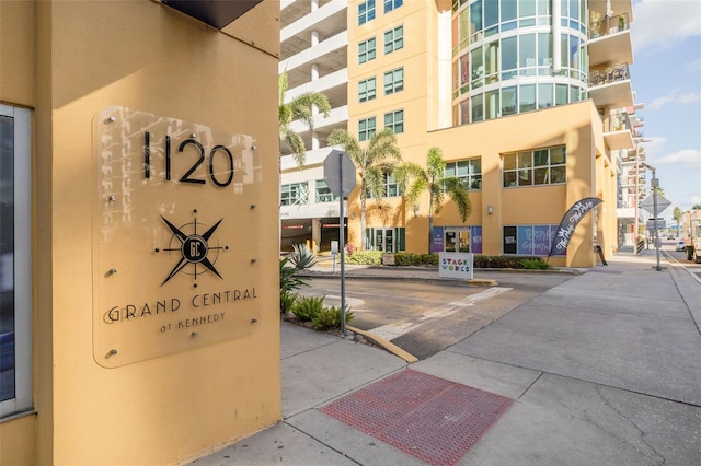 1120 E Kennedy Blvd Unit 1221, Tampa, FL 33602 - exterior view of stucco siding