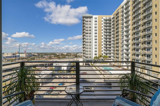 1120 E Kennedy Blvd Unit 1221, Tampa, FL 33602 - balcony featuring a view of city and view of pool