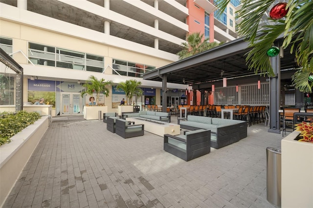 1120 E Kennedy Blvd Unit 1221, Tampa, FL 33602 - view of patio with an outdoor living space