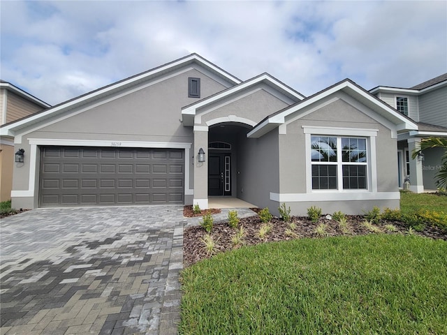 view of front of house featuring a garage