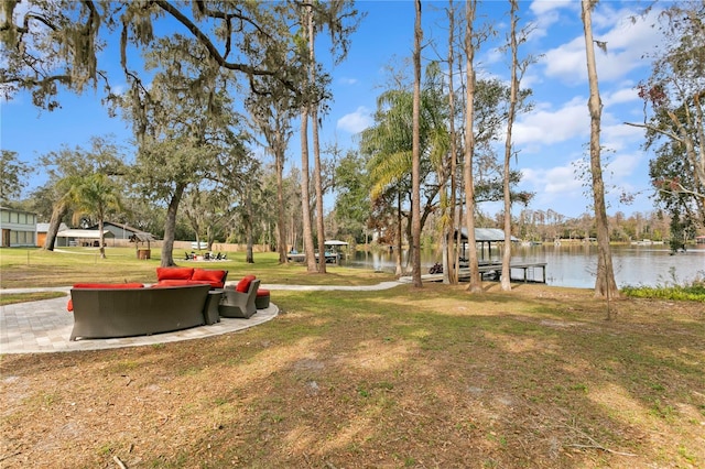 view of yard featuring a water view