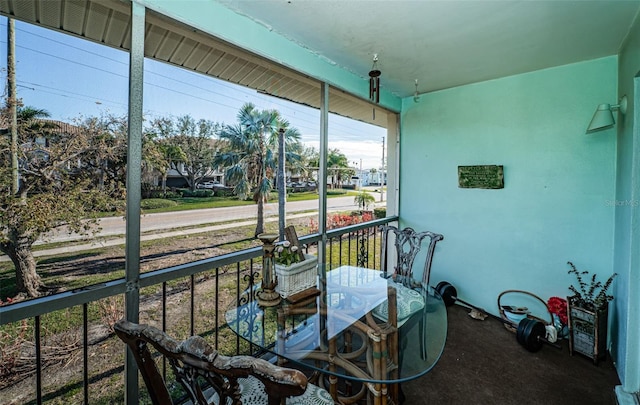 view of sunroom / solarium