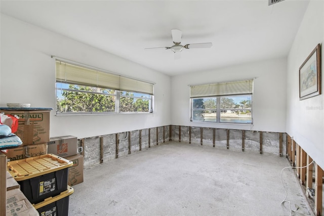 spare room with ceiling fan