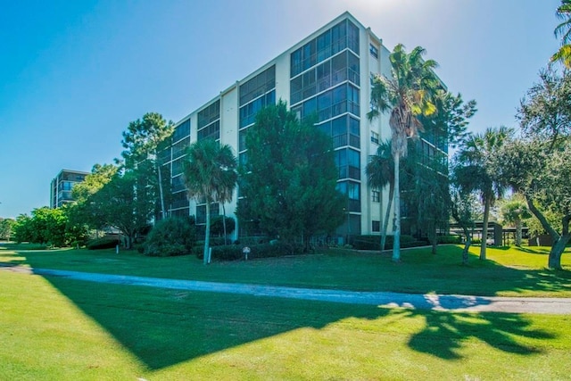 view of building exterior