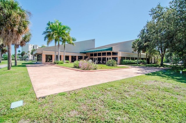 exterior space with a lawn