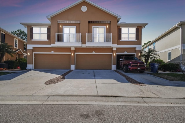 view of front facade featuring a garage