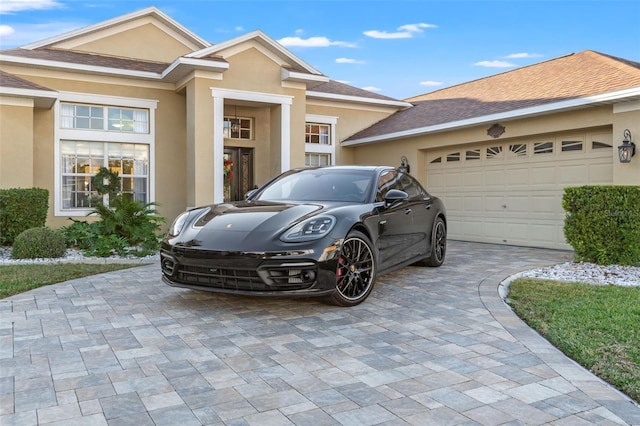 view of front facade with a garage