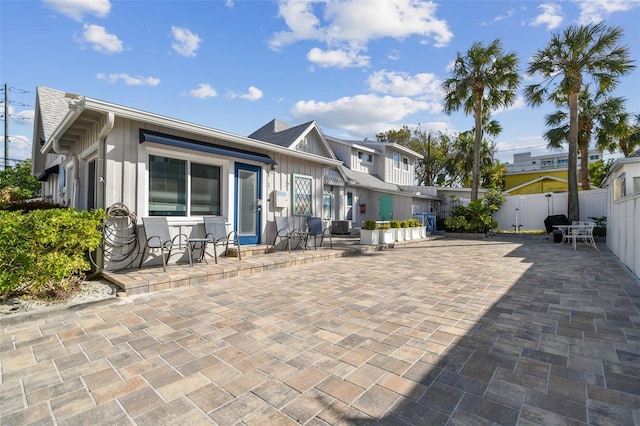 view of front of home featuring a patio