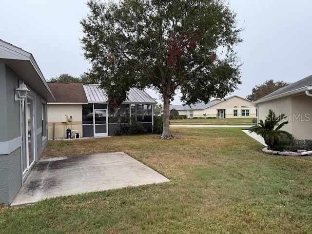 view of yard with a patio