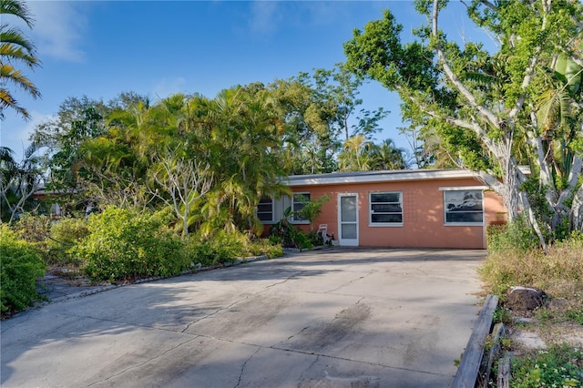 view of front of home