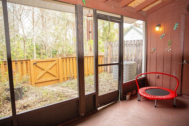 view of sunroom / solarium