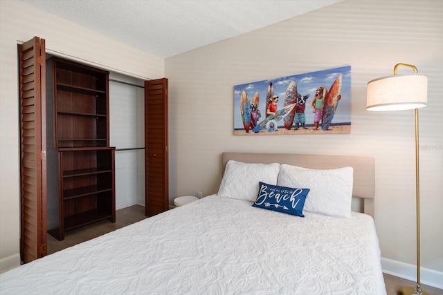 bedroom with a textured ceiling