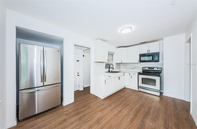 601 Paris Ave S, Saint Petersburg, FL 33701 - photo 6