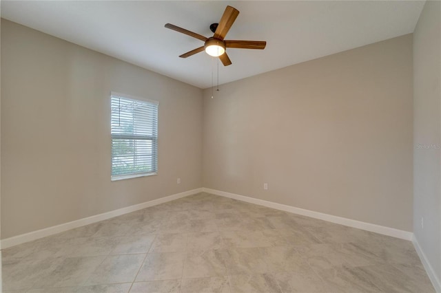 empty room with ceiling fan