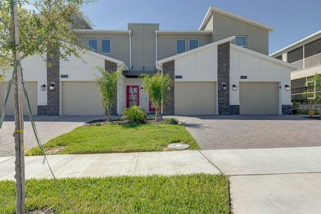 view of front of house with a garage