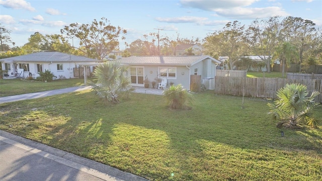 view of front of home with a front lawn