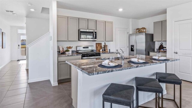 36023 Sunflower Hill Dr, Zephyrhills, FL 33541 - photo 2