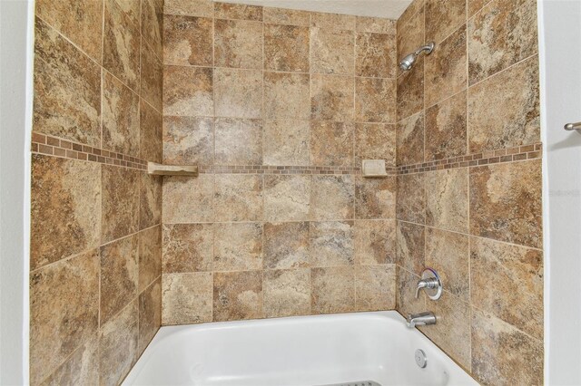 5606 Pinnacle Heights Cir Unit 304, Tampa, FL 33624 - bathroom with shower / bathtub combination