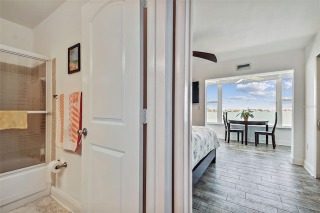 bedroom featuring ceiling fan