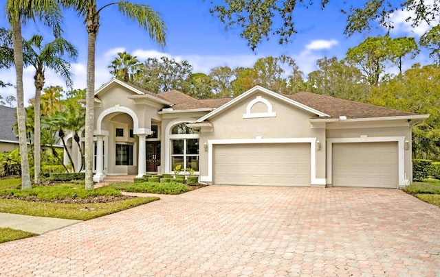 view of front facade with a garage