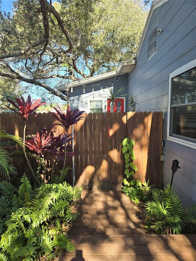 view of yard featuring fence