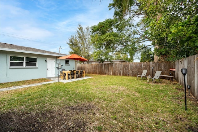 view of yard with a bar