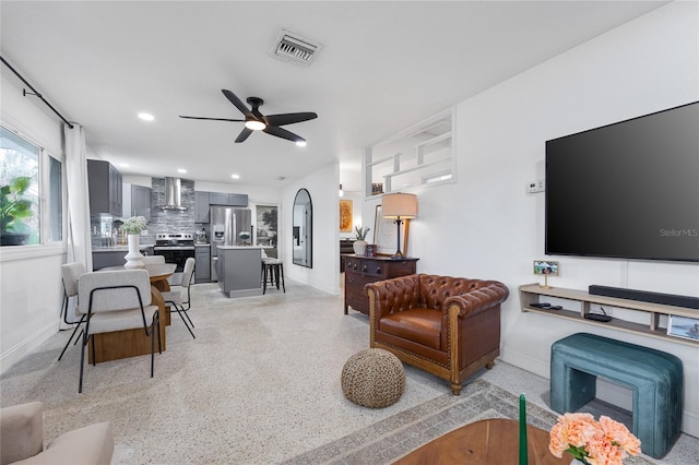 5901 1st St NE, Saint Petersburg, FL 33703 - photo 11
