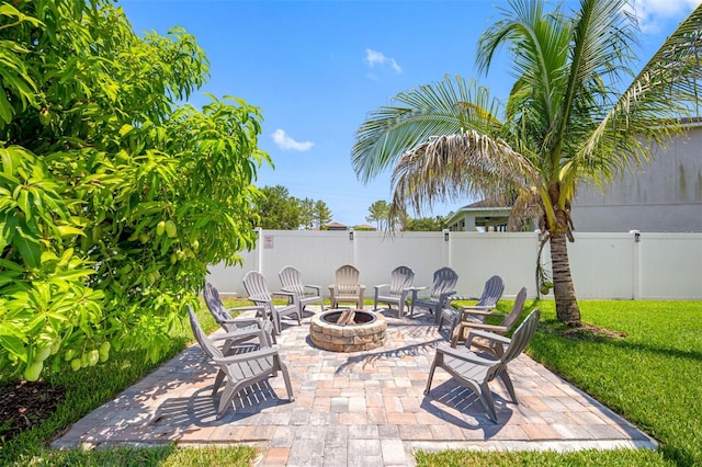 view of patio featuring a fire pit