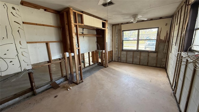 miscellaneous room featuring ceiling fan