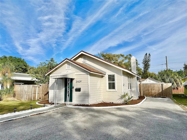 view of front of home