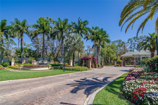 52 Golf Cottage Dr, Naples, FL 34105 - photo 39