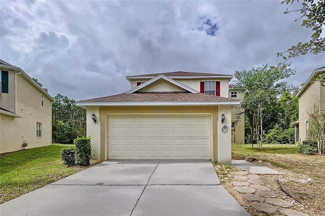 view of front of property featuring a front yard