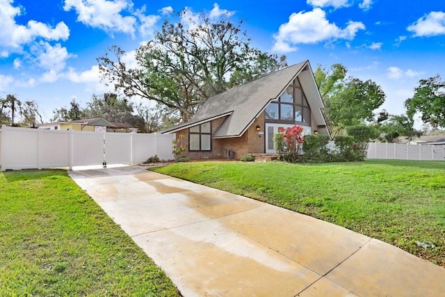 view of front of house with a front lawn