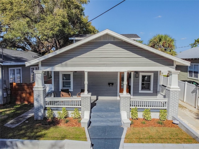 view of front of property featuring a porch