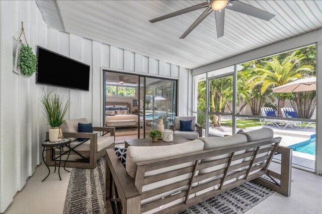 view of sunroom / solarium