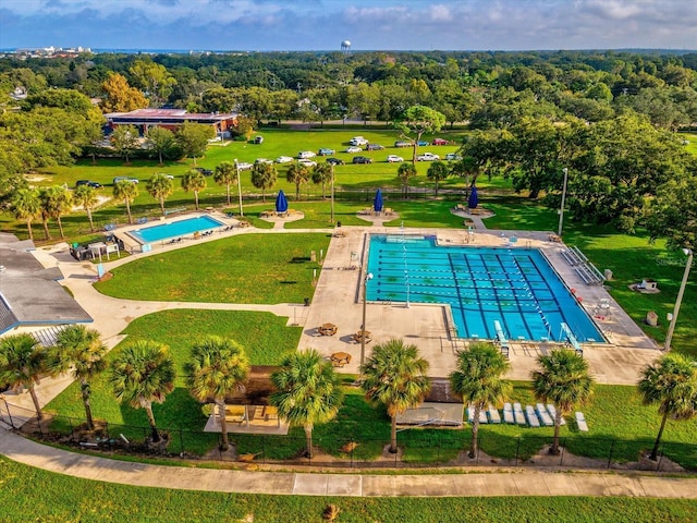 view of swimming pool