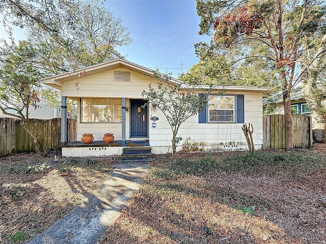 view of front of home with covered porch