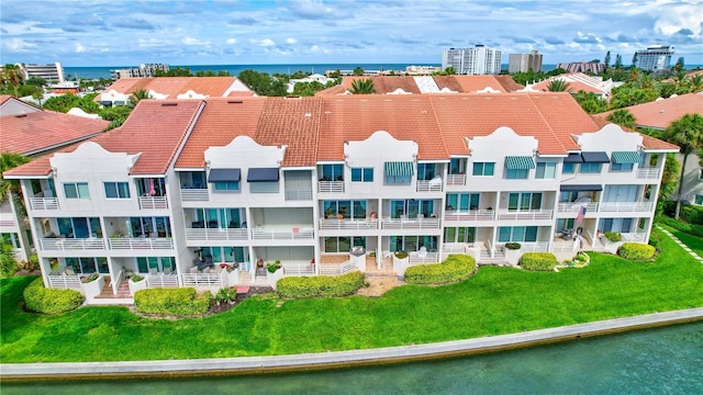 bird's eye view featuring a water view