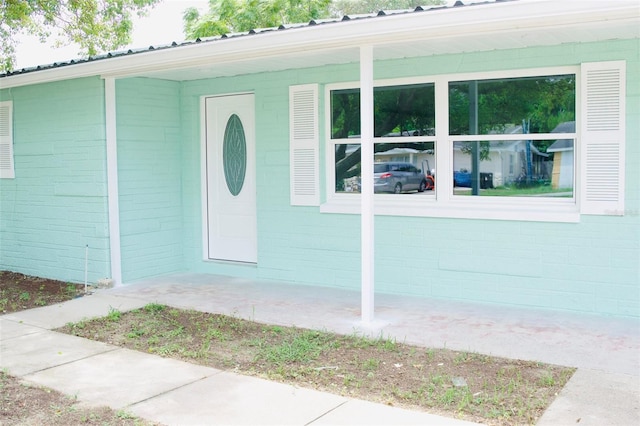 view of property entrance