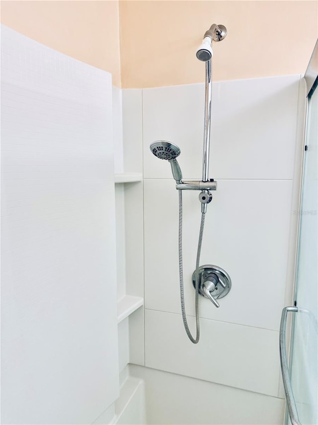 room details with walk in shower