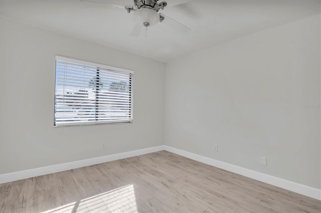 unfurnished room with light hardwood / wood-style floors and ceiling fan